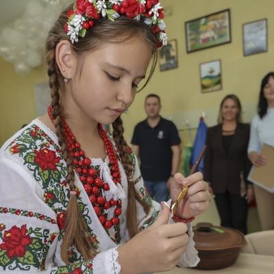 На Вінниччині за підтримки Благодійного фонду «МХП-Громаді» відкрили гончарну майстерню
